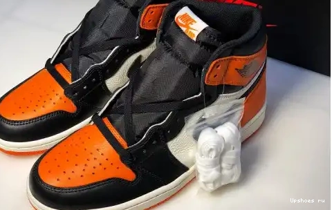  555088-005 Retro Backboard Jordan High 1 555088-005 Shattered 0507